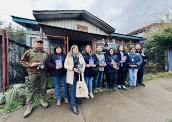 Servicios públicos desarrollaron trabajo preventivo e informativo en feria Víctor Domingo Silva 