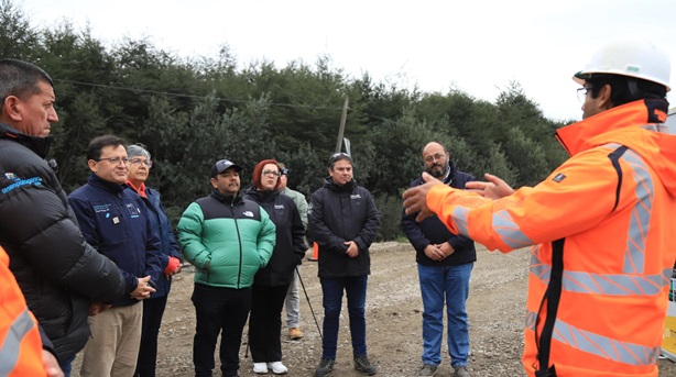 CON ENTREGA DE TERRENO A EMPRESA CONSTRUCTORA MOP INICIA CONSTRUCCIÓN DE ROTONDA EN RUTA DE ACCESO A PUERTO AYSÉN