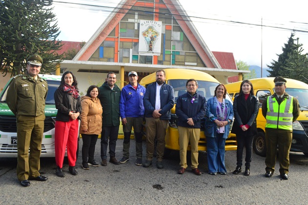 Llaman a padres y apoderados a preferir transporte escolar formal