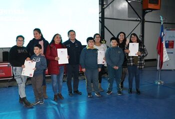 237 familias de Coyhaique recibieron su subsidio habitacional y después de 15 años podrán iniciar obras en la Chacra G
