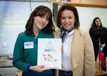 “Hoy estamos en las localidades más alejadas de la región”: Senadora Órdenes destacó la realización de cuatro talleres de formación ciudadana