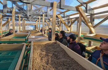 Proyecto FIA-INIA Tamel Aike de suplementación animal basada en el orujo de cerveza despierta gran interés entre alumnos de Agronomía