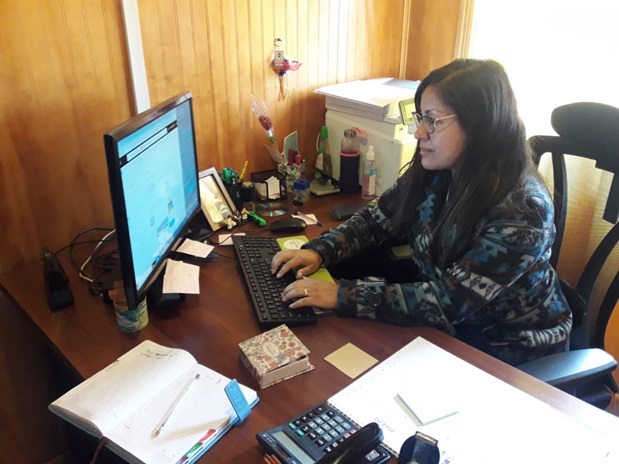 71 ESTUDIANTES QUE CURSAN LA EDUCACIÓN MEDIA O SUPERIOR FUERA DE LA COMUNA SE ADJUDICARON LA BECA MUNICIPAL “GUAITECAS IMPULSA TUS ESTUDIOS”