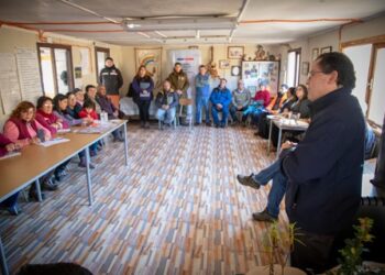VECINOS DE ALTO MAÑIHUALES RECIBIERON A LOS SERVICIOS PÚBLICOS EN OPERATIVO DE GOBIERNO EN TERRENO