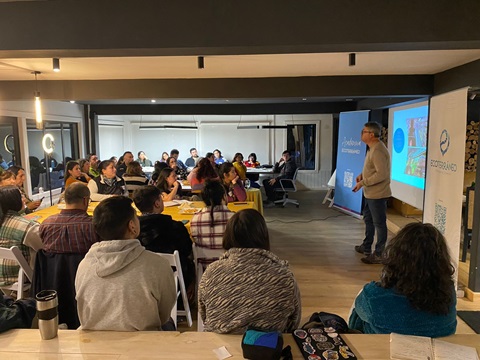 En sus primeras clases la Incubadora Regional de Negocios recibe positiva evaluación de los emprendedores/as