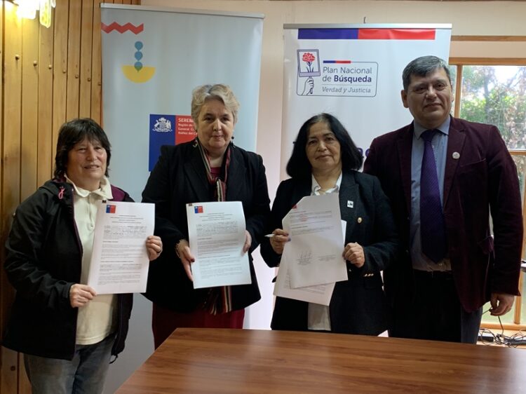 Agrupación de DDHH de Coyhaique firma convenio tras ser favorecida con Fondos Concursables para Proyectos de Cultura y Sitios de Memoria 2024