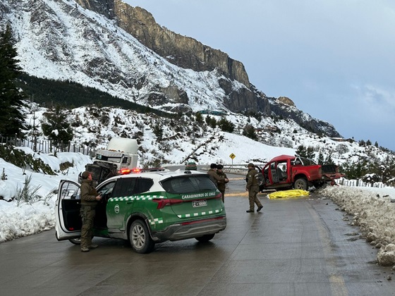 Investigan accidente de tránsito que dejó dos fallecidos en by pass de Coyhaique