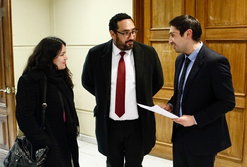 Diputado Calisto se reúne con Ministro de Educación y Directora Nacional de Junaeb por déficit de becas