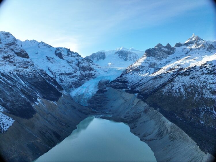 Estudio sobre los glaciares Exploradores y Calluqueo levanta información relevante para el territorio