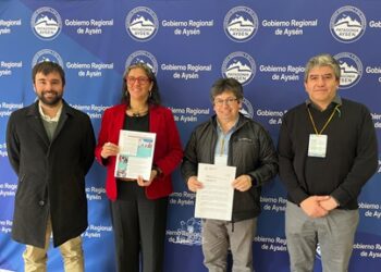 ALCALDE DE RÍO IBÁÑEZ Y SUBSECRETARIA NACIONAL DE TURISMO ABORDAN INICIATIVAS PARA TORRES DEL AVELLANO Y PARQUE NACIONAL CERRO CASTILLO