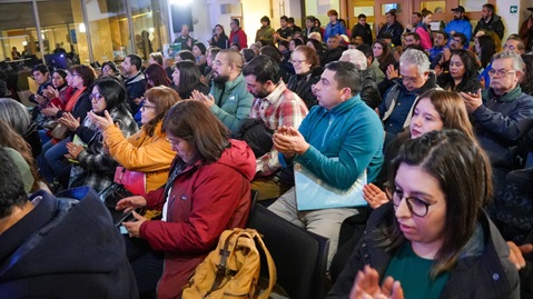 Importante transferencia de recursos para organizaciones sociales: Gobernadora Macías firma convenios de Concurso del 8% del FNDR