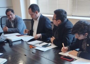 FIRMAN NUEVO CONVENIO PARA HACE EFECTIVO EL PAGO DEL SUBSIDIO ELÉCTRICO AÚN PENDIENTE DE LA COMUNA DE GUAITECAS