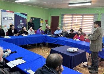 Con actores público-privados se conforma Mesa Regional de la Minería y Geología de Aysén