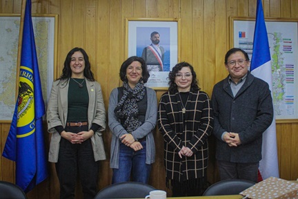 Profesora de la Escuela Rural Río Blanco participa en gira del Presidente Boric a Europa