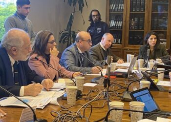 Senador Sandoval emplaza al MINVU a entregar “cifras reales y no ilusiones” del Plan de Emergencia Habitacional
