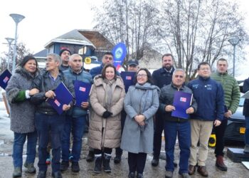 Entregan fondos de programas “Renueva Tu Colectivo” y “Renueva tu Micro” en Aysén