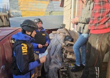 FISCALIZACIÓN MASIVA DEJA 4 EXTRANJEROS DENUNCIADOS Y 1 CHILENO DETENIDO POR MICROTRÁFICO