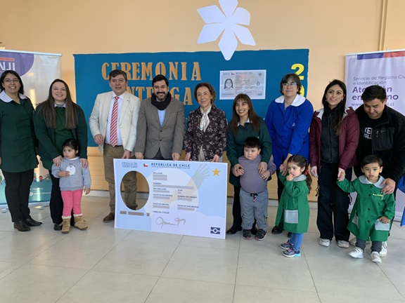 Niños y Niñas del Jardín Infantil Kau Kalem reciben su cédula de identidad