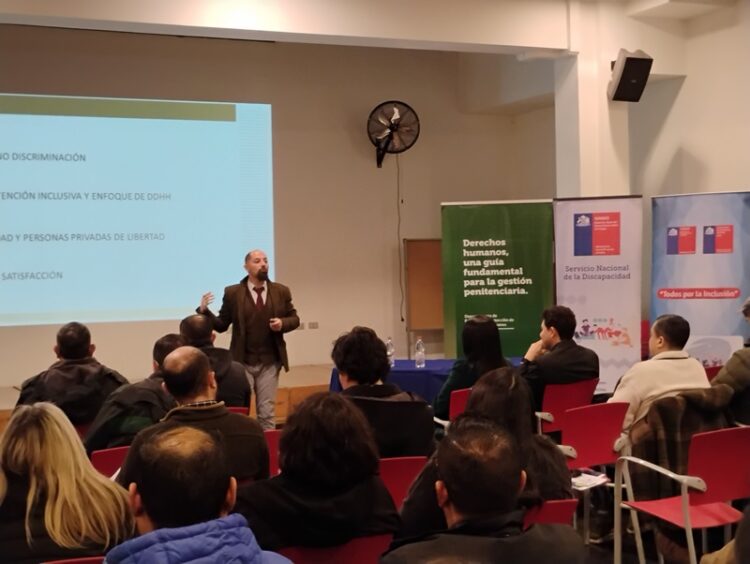 REALIZAN SEMINARIO SOBRE PROTECCIÓN DERECHOS DE LAS PERSONAS CON DISCAPACIDAD