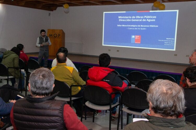 MOP REALIZÓ 2° TALLER DE LA MESA ESTRATÉGICA DEL RECURSO HÍDRICO DE LA CUENCA DEL RÍO AYSÉN