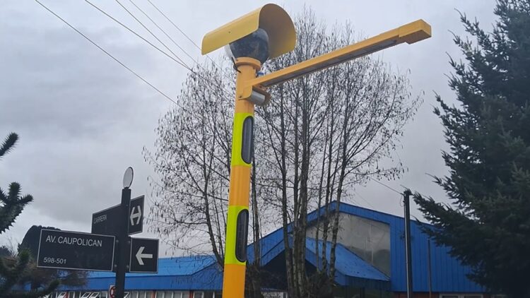 Primeros pasos peatonales inteligentes de la comuna de Aysén permitirá mayor seguridad vial en zonas escolares
