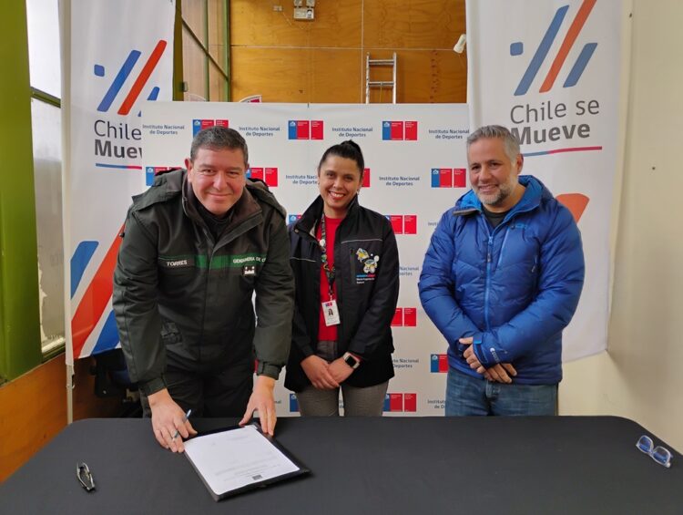 IND ENTREGÓ IMPLEMENTACIÓN DEPORTIVA A GENDARMERÍA DE CHILE