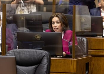 SENADORA ÓRDENES MANIFESTÓ SU PREOCUPACIÓN AL EJECUTIVO POR EL INCREMENTO DE LAS LISTAS DE ESPERA: “SI MEJORAMOS LA GESTIÓN PODRÍAMOS HACER UN CAMBIO SUSTANTIVO”