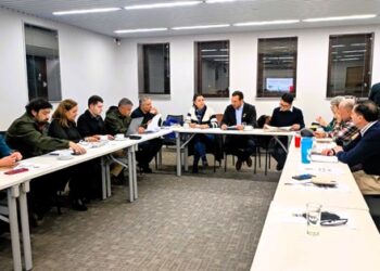 Proponen proyectos de energía comunitaria para rebajar cuentas de electricidad en Coyhaique