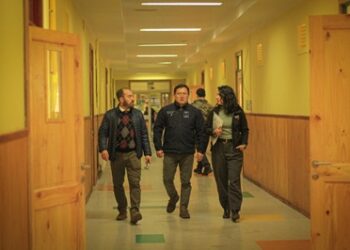 Autoridades constatan en terreno avance del 90 por ciento en mejoramiento del Liceo Eusebio Ibar de La  Junta