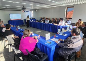 Candidatos a alcalde por Coyhaique dialogan junto a la CChC sobre los desafíos urbanos para la comuna