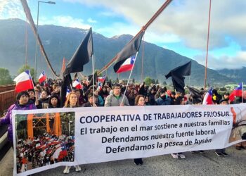 PROYECTO DE LEY PESQUERA MOVILIZÓ A CENTENARES DE TRABAJADORES DE LA INDUSTRIA POR LAS CALLES DE AYSÉN