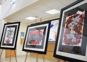 Día de las Artes Visuales: Artistas regionales exponen obras en la Corte de Coyhaique
