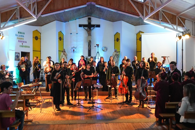 Universidad de Aysén y Culturas Aysén celebran el Día de la Música Chilena en Chile Chico