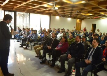 En jornada de formación intersectorial capacitaron a personas conductoras de servicios públicos