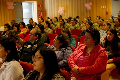 Hospital de Aysén realizó charla sobre cáncer de mamas, detección y prevención