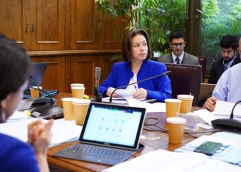 Senadora Órdenes destacó que por segundo año consecutivo las tutoras de Aysén tendrán un incremento en su asignación