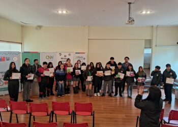 Entes públicos de Aysén realizan charla de sexualidad y bullying a adolescentes de establecimientos educacionales