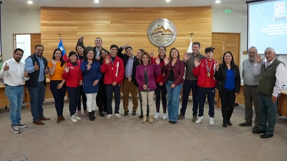 Consejo Regional de Aysén realiza nueva sesión plenaria del año 2024 tomando juramento a nuevos consejeros