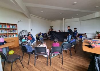 Con apoyo de Biblioteca Pública Colegios Adventistas de Chile realizan cuentacuentos con niños/as de la escuela Aysén