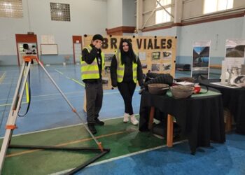 Jóvenes participan de seminario de innovación para la educación técnico profesional