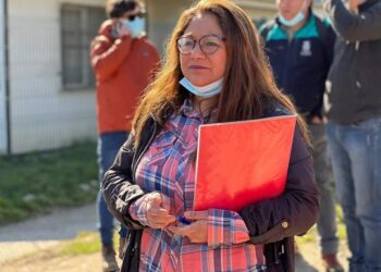 Mireya Catalán: La Voz de la Comunidad en la Población General Bernales de Coyhaique