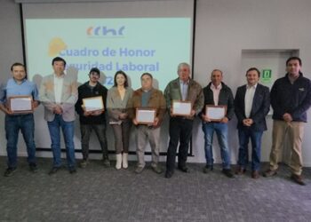 Diez trabajadores de la región fueron reconocidos con los premios “Mujer en Construcción” y “Cuadro de Honor en Seguridad”