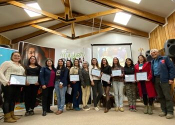 INDAP FORMA A NUEVAS GENERACIONES: MUJERES RURALES JÓVENES DE AYSÉN RECIBEN DIPLOMAS EN LA ESCUELA DE LIDERESAS
