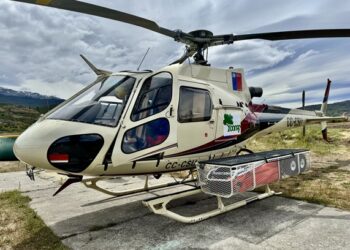 Cochrane: Gobierno recibe segundo helicóptero para combate de incendios forestales en Aysén