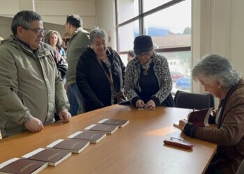 Ex Rectora Marshall presentó libro sobre los comienzos de la U. Estatal de Aysén