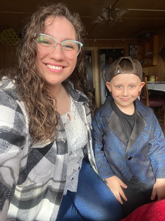 Niño coyhaiquino se prepara para cumplir el sueño de visitar la NASA gracias a su buena asistencia a clases