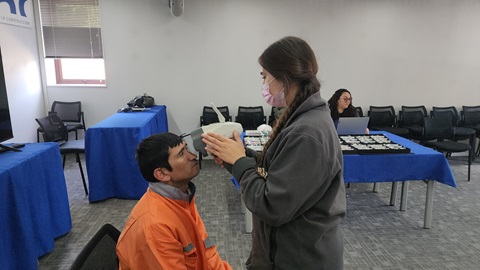 Más de 280 trabajadores de la construcción reciben atención oftalmológica