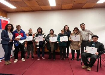 Conadi beneficia a 56 familias de adultos mayores indígenas de la comuna de Coyhaique para mejorar sus condiciones de habitabilidad