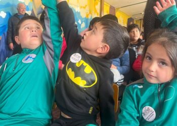 En escuela de Balmaceda se conmemora el Día de la Educación Pública
