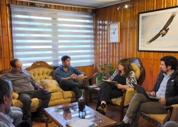Abogan por solución sanitaria para vecinos de población Almirante Simpson: “Tenemos que avanzar con el alcantarillado para estas familias”
